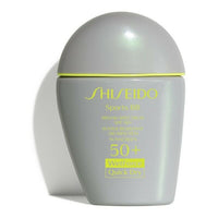 Feuchtigkeitscreme mit Farbe Shiseido Sports BB SPF50+ Mittlerer Ton Spf 50 30 L