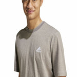 Herren Kurzarm-T-Shirt Adidas Seasonal Essentials Braun Hellgrau