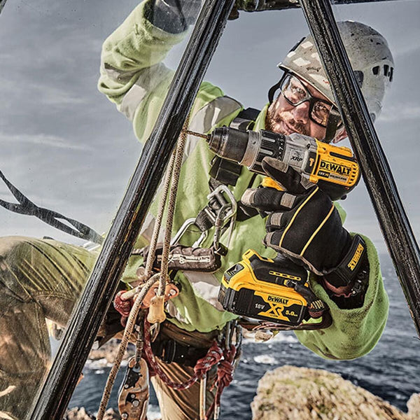 Elektrischer Schraubendreher Dewalt DCD996P2 820 W