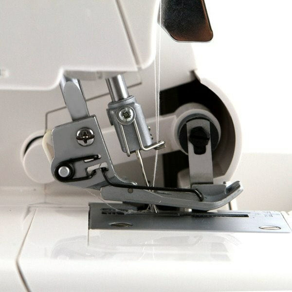 Nähmaschine Łucznik Overlock 720D4