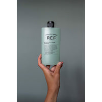 Volumengebendes Shampoo REF Weightless Volume 100 ml