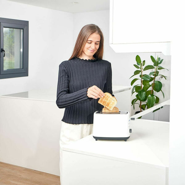 Toaster Black & Decker BXTO820E