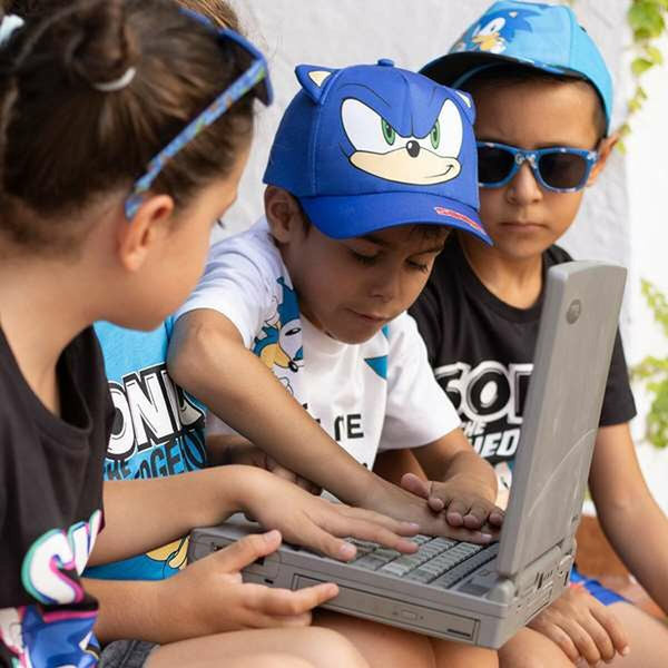 Kinderkappe mit Ohrenklappen Sonic